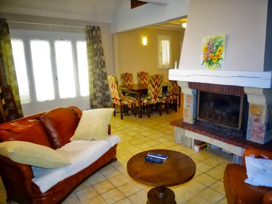 Maison A Louer Besse-et-Saint-Anastaise Ngoại thất bức ảnh